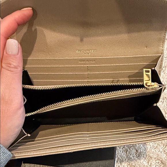 Saint Laurent Monogramme logo leather flap wallet dark beige - Picture 7 of 12